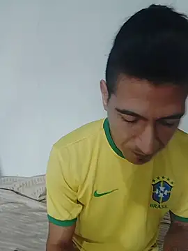 Snapshot of Rodrigohernan19 chatting on 07-19-26, 02:54 Rodrigohernan19 online show from 07-19-26, 02:54