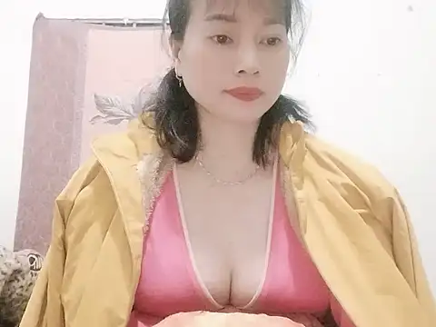 Snapshot of Sophie_sexy7 chatting on 02-08-26, 08:34 Sophie sexy7 online show from 02-08-26, 08:34