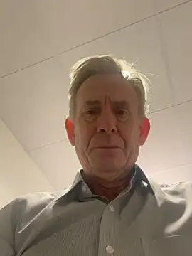 Pierre4tjyxx online show from 02-03-26, 10:42