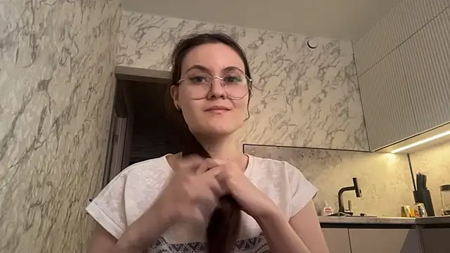 Snapshot of LanaLive chatting on 01-14-26, 11:05 LanaLive online show from 01-14-26, 11:05