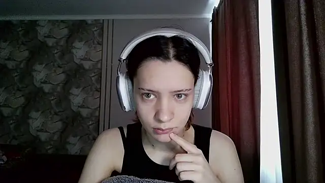 LxayBloom online show from 02-28-26, 05:52