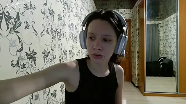 LxayBloom online show from 03-31-26, 12:49