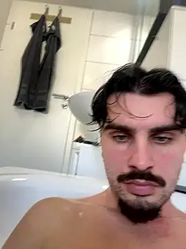 youngpablo4 online show from 01-07-26, 09:34