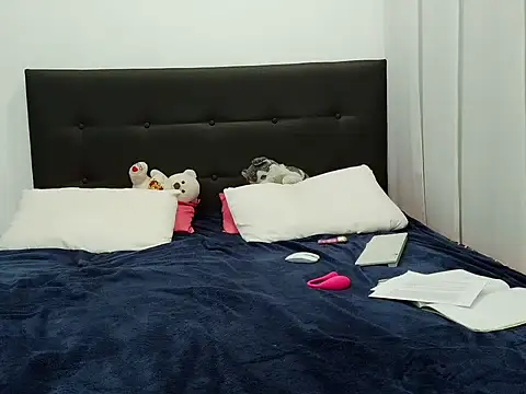 july fucha online show from 04-07-26, 12:00