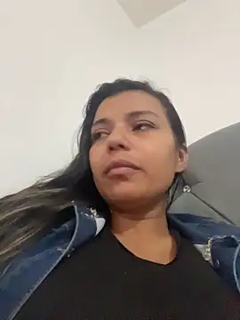 cinthia2011 online show from 02-13-26, 10:39