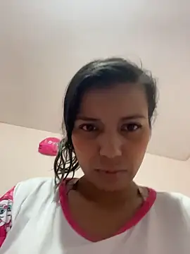 cinthia2011 online show from 02-26-26, 12:42