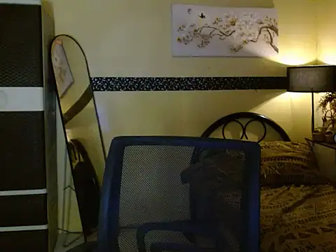 EnviousMaddie online show from 03-31-26, 12:01