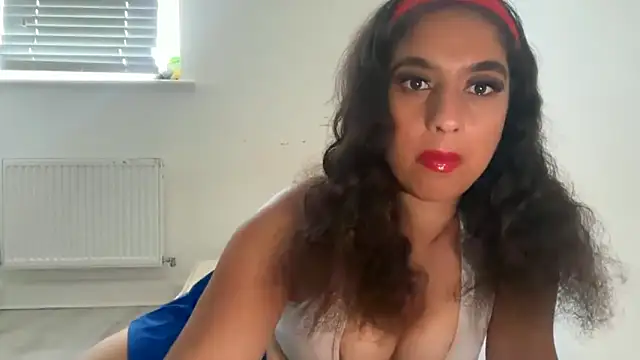 Snapshot of fayfay21@xh chatting on 06-14-26, 04:31 fayfay21xh online show from 06-14-26, 04:31