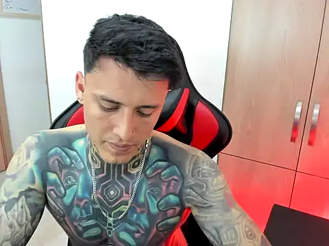 Snapshot of Chrissblack chatting on 02-16-26, 02:07 Chrissblack online show from 02-16-26, 02:07