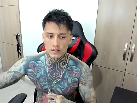 Snapshot of Chrissblack chatting on 02-18-26, 12:50 Chrissblack online show from 02-18-26, 12:50