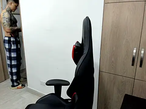 Snapshot of Chrissblack chatting on 02-20-26, 01:57 Chrissblack online show from 02-20-26, 01:57