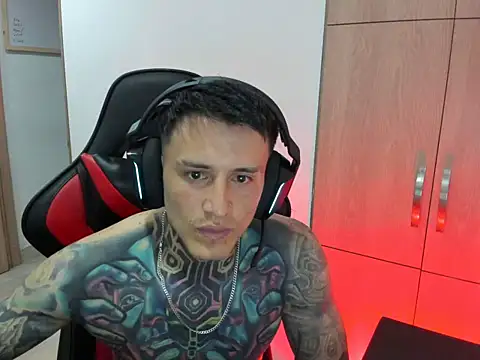 Snapshot of Chrissblack chatting on 03-02-26, 02:47 Chrissblack online show from 03-02-26, 02:47