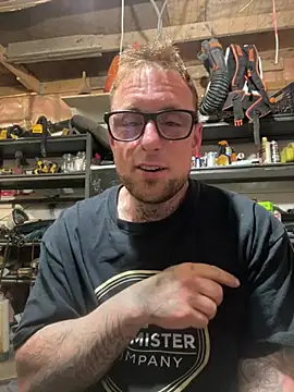 WIDBIGWHITECOCK online show from 05-16-26, 03:58
