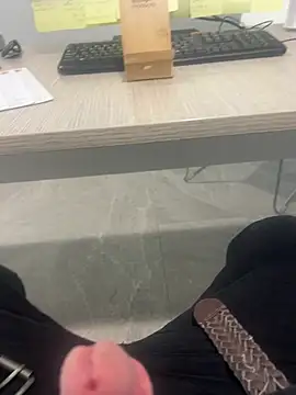 Snapshot of Rich_Mo89H chatting on 02-10-26, 11:47 Rich Mo89H online show from 02-10-26, 11:47