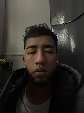 Snapshot of liam_bronw chatting on 01-14-26, 10:10 liam bronw online show from 01-14-26, 10:10