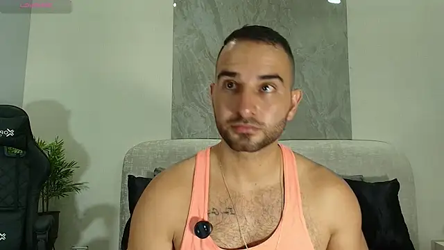 Snapshot of lorenzo_walker_1 chatting on 07-18-26, 05:39 lorenzo walker 1 online show from 07-18-26, 05:39