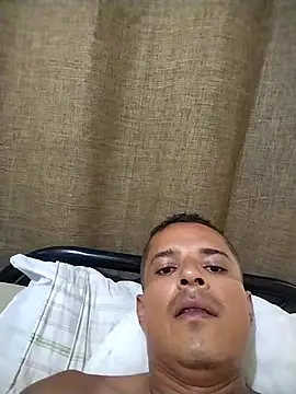 Snapshot of Gracho_25 chatting on 02-02-26, 08:29 Gracho 25 online show from 02-02-26, 08:29