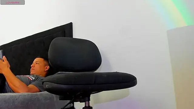 camilo model online show from 03-23-26, 02:54