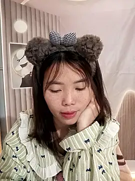 Snapshot of Happy_sweet1 chatting on 01-12-26, 02:17 Happy sweet1 online show from 01-12-26, 02:17