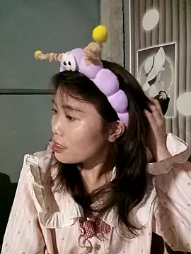 Snapshot of Happy_sweet1 chatting on 01-14-26, 02:55 Happy sweet1 online show from 01-14-26, 02:55