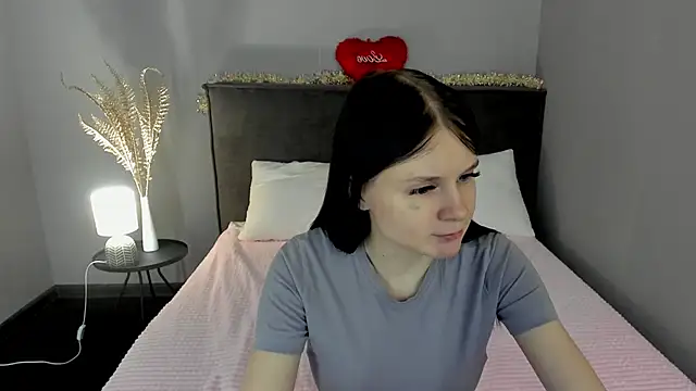 SkinyJoys online show from 02-28-26, 01:28