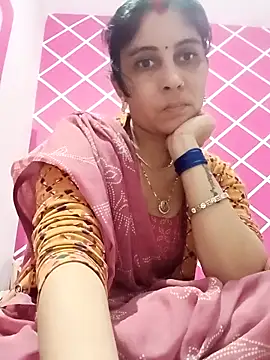 Snapshot of Hot_ree85 chatting on 02-24-26, 06:55 Hot ree85 online show from 02-24-26, 06:55