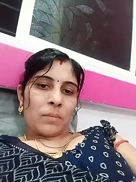 Hot ree85 online show from 04-07-26, 05:52