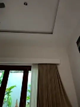 Milly Meyson online show from 01-11-26, 03:22