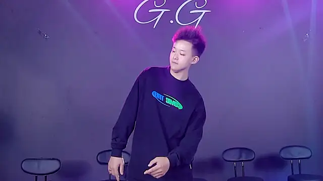 Snapshot of TNT-520 chatting on 01-14-26, 12:11 TNT-520 online show from 01-14-26, 12:11