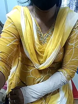 Snapshot of Flora_Telugu chatting on 02-28-26, 09:54 Flora Telugu online show from 02-28-26, 09:54