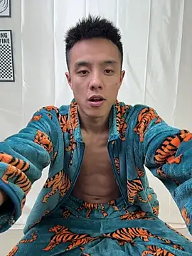 TOYOTA-01 online show from 03-05-26, 01:40