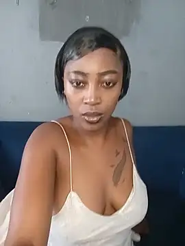 Snapshot of CocoButterxox chatting on 06-11-26, 09:51 CocoButterxox online show from 06-11-26, 09:51