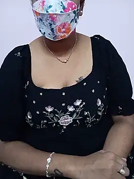 Snapshot of Ammu14399 chatting on 05-09-26, 06:29 Ammu14399 online show from 05-09-26, 06:29
