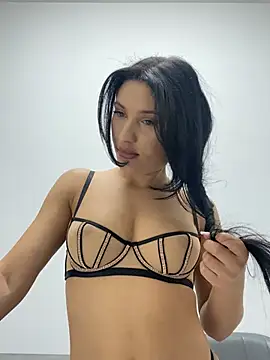 Snapshot of Marialove221 chatting on 02-13-26, 07:32 Marialove221 online show from 02-13-26, 07:32