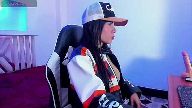 Snapshot of catalina__blaze chatting on 01-07-26, 12:40 catalina blaze online show from 01-07-26, 12:40