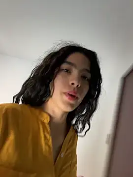 dani bela online show from 05-13-26, 10:38