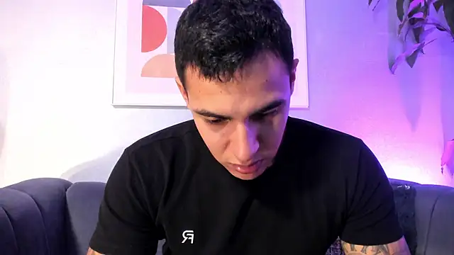 Snapshot of MassimoCo_ chatting on 05-16-26, 01:54 MassimoCo online show from 05-16-26, 01:54