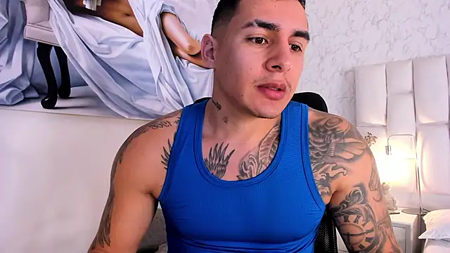 Snapshot of MassimoCo_ chatting on 05-20-26, 10:21 MassimoCo online show from 05-20-26, 10:21