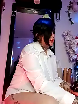 Casandramillf online show from 04-14-26, 06:47