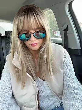 NaughtyNinky online show from 04-01-26, 11:55