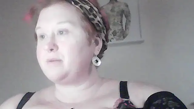 BustyRedxx online show from 03-02-26, 11:28