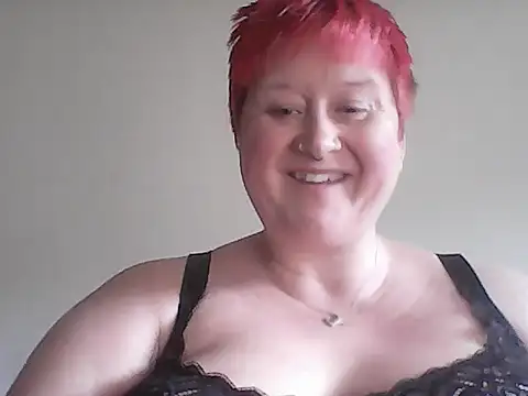 Snapshot of BustyRedxx chatting on 04-28-26, 11:26 BustyRedxx online show from 04-28-26, 11:26