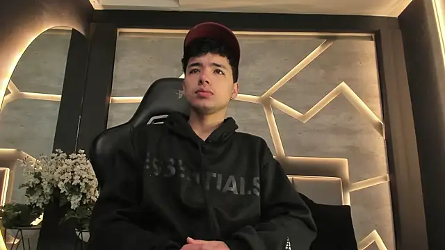 Snapshot of Matt_Wolf_ chatting on 01-10-26, 11:34 Matt Wolf online show from 01-10-26, 11:34