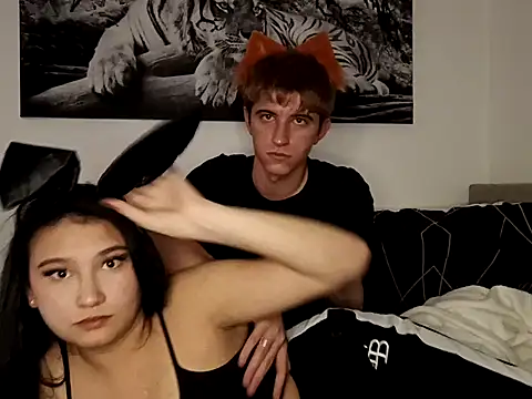 foxandbunny1 online show from 01-08-26, 06:21