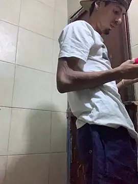 Snapshot of alexx_23cm chatting on 03-12-26, 03:45 alexx 23cm online show from 03-12-26, 03:45