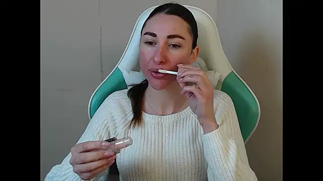 cammila horn online show from 03-10-26, 06:40