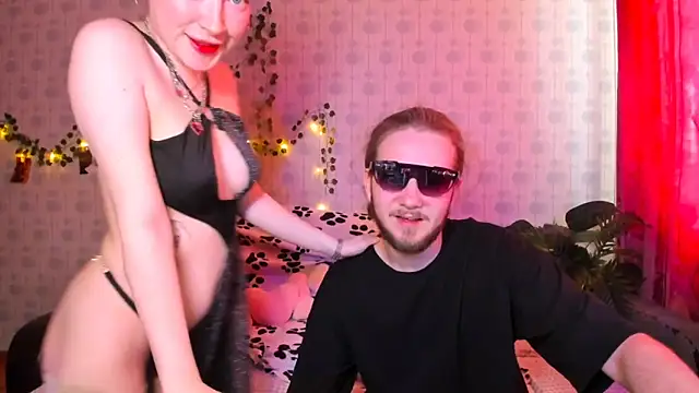 Snapshot of swiity_room_ chatting on 05-10-26, 02:11 swiity room online show from 05-10-26, 02:11
