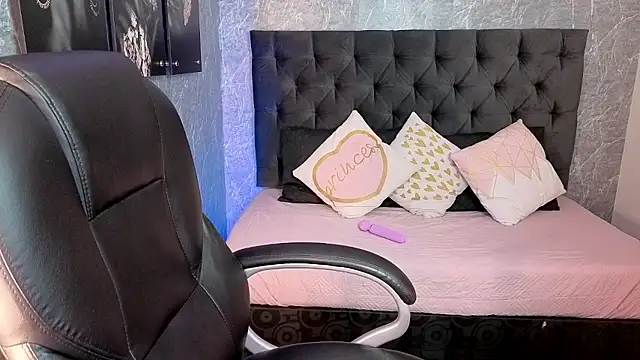 Snapshot of sasha__blaze chatting on 01-07-26, 03:14 sasha blaze online show from 01-07-26, 03:14