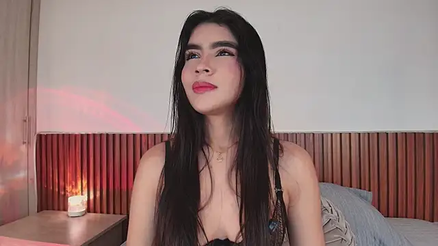 Snapshot of LunaRousse_ chatting on 07-14-26, 03:11 LunaRousse online show from 07-14-26, 03:11