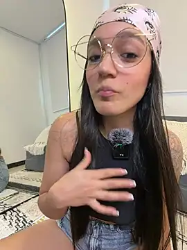 Snapshot of EVA_WILD1 chatting on 02-15-26, 09:22 EVA WILD1 online show from 02-15-26, 09:22